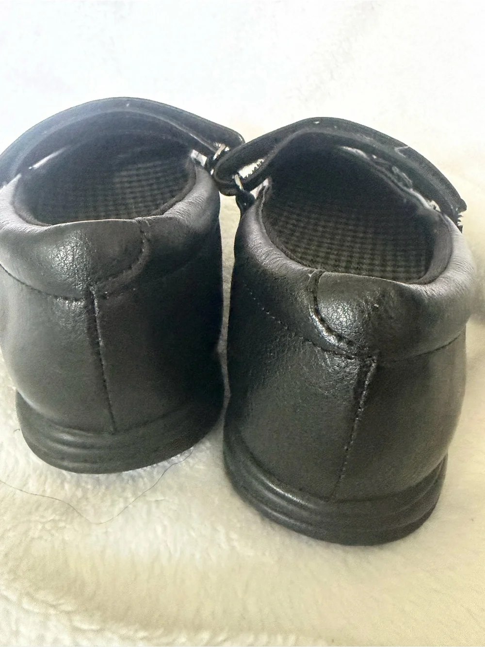 Girls Black Mary Jane School Shoes with Floral Accent, size 13